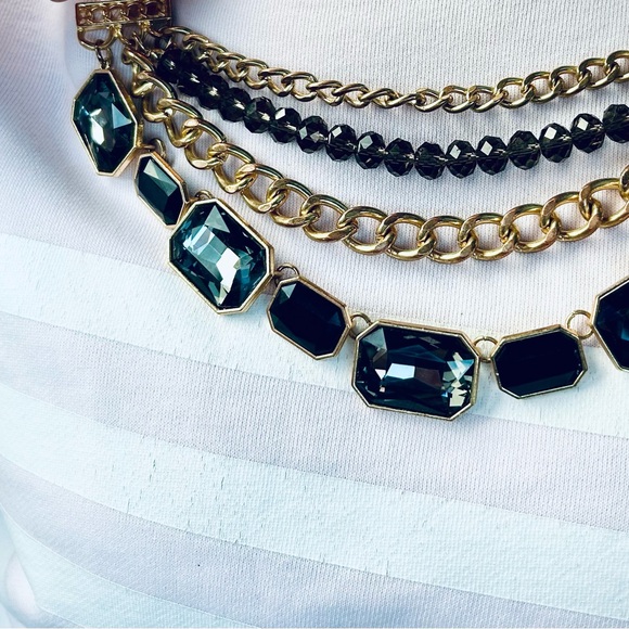 Elegant Gold/Black Statement Necklace Mint 🎁 ✅ 👌🏻 ~ Quality here ! - Picture 2 of 2